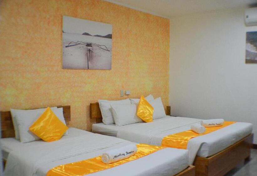 بنجلو عائلى, Munting Paraiso