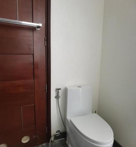 إستوديو قياسى, Munting Paraiso