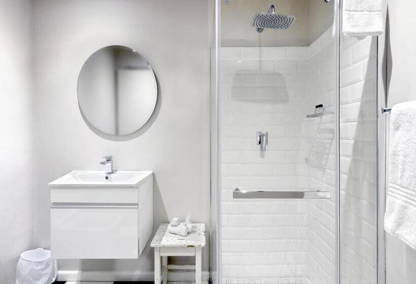 Номер Стандарт, Mont D'or Franschhoek