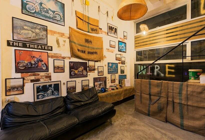 Кровать в Общей Комнате, Wire Hostel Patong