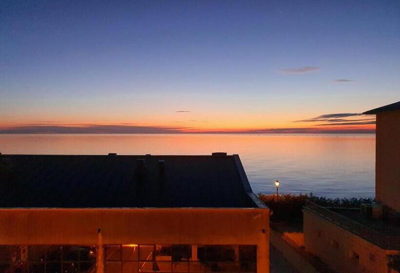 オーシャンビュースタンダードルームバルコニー付き, Antares