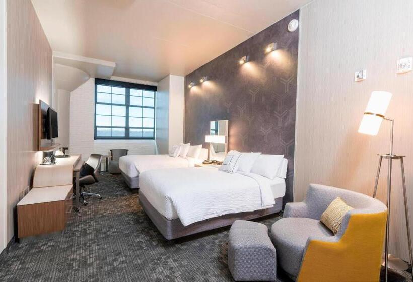 适合残疾人使用的标准间, Courtyard By Marriott Waterloo Cedar Falls