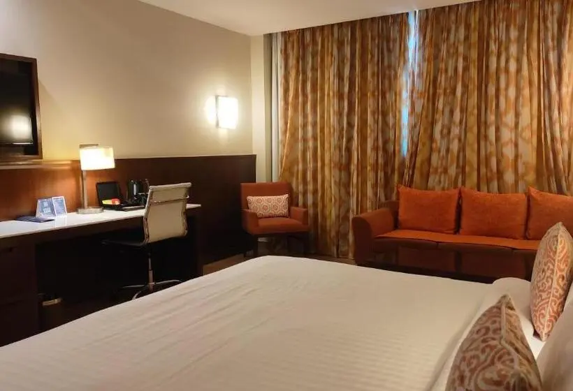 اتاق سوپریور با تخت بزرگ, Fairfield By Marriott Amritsar