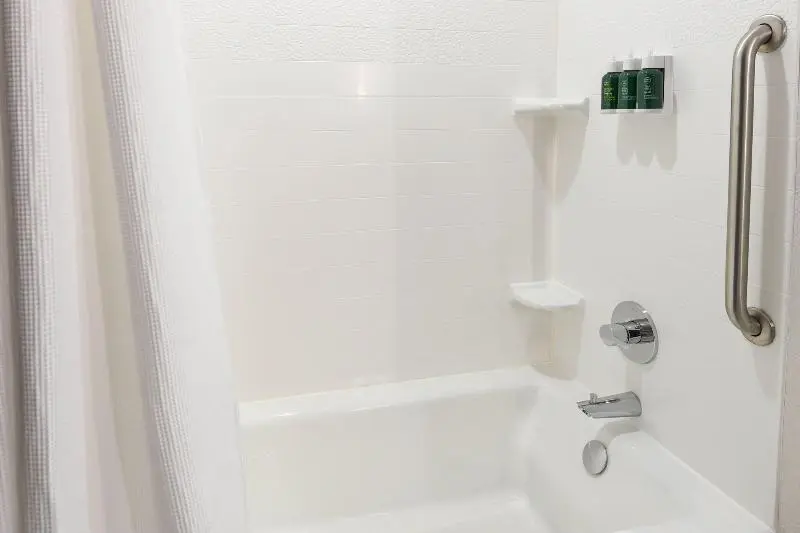 キングサイズベッドのスタンダードルーム, Fairfield Inn & Suites Ontario Rancho Cucamonga