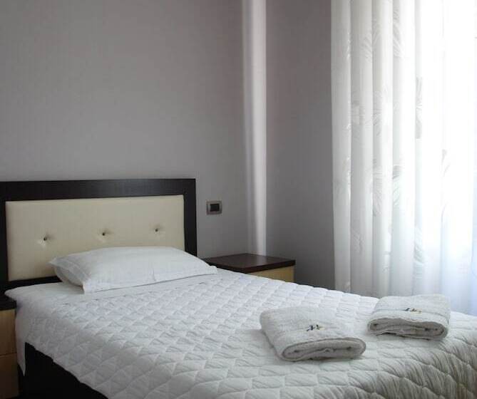 اتاق استاندارد, Gega