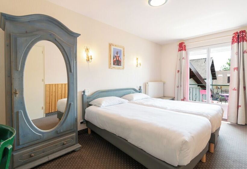 Номер Стандарт с Балконом, Hôtel De La Poste