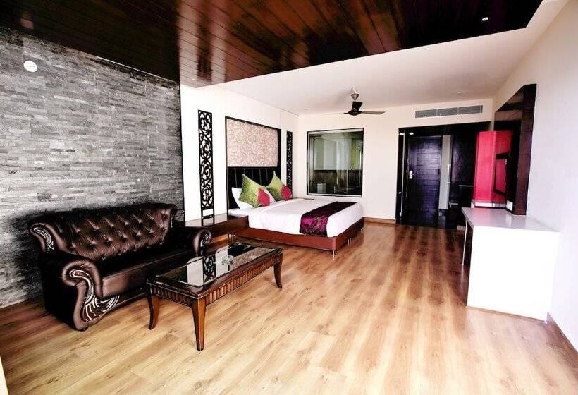 俱乐部房间, Jungle Livinn