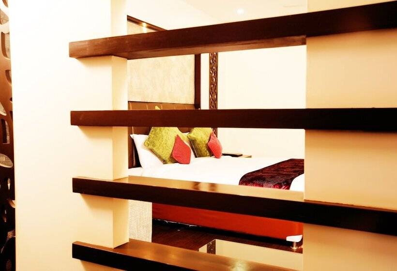 俱乐部房间, Jungle Livinn