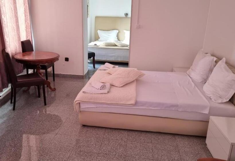 Номер Стандарт Вид на Море, Rooms Laura