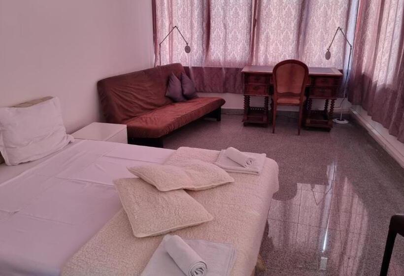 Номер Стандарт Вид на Море, Rooms Laura