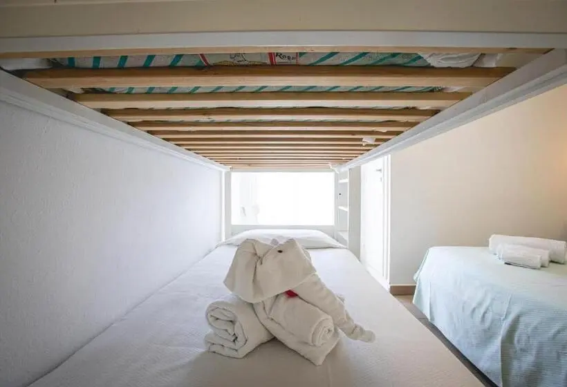 景色の見えるスタンダード４人部屋, Ronchi