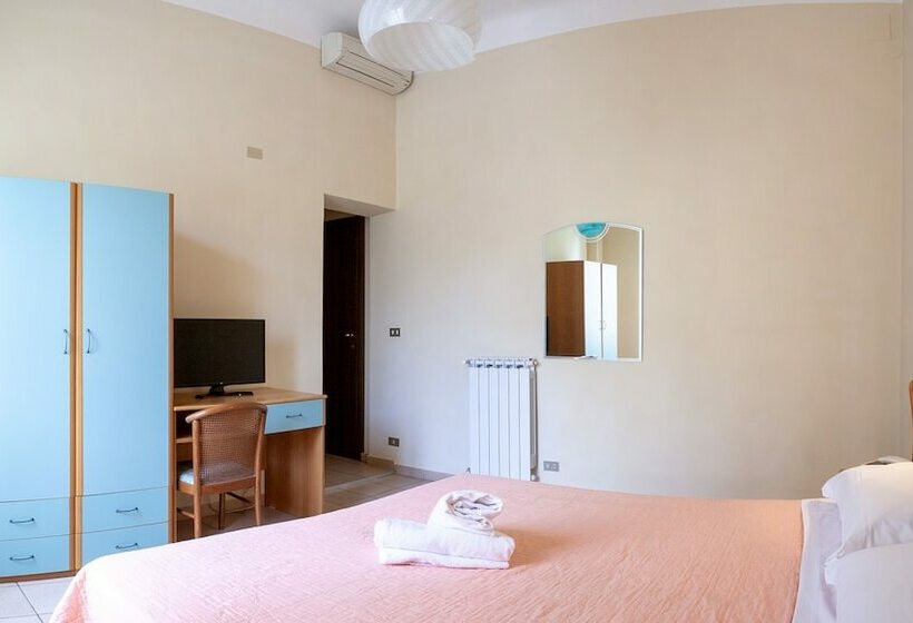 غرفة قياسية, Venezia