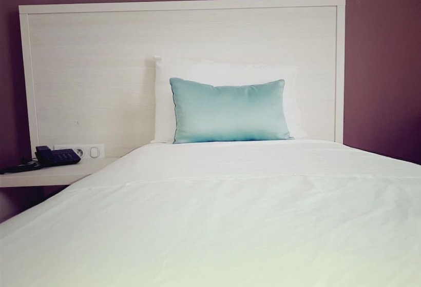 اتاق استاندارد یک نفره, Le Zenith Hotel Oran