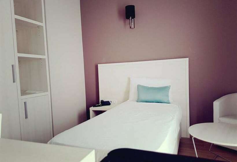 标准单人间, Le Zenith Hotel Oran