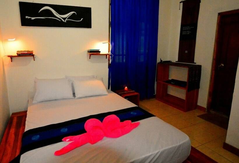 スタンダードルーム, World Bnb