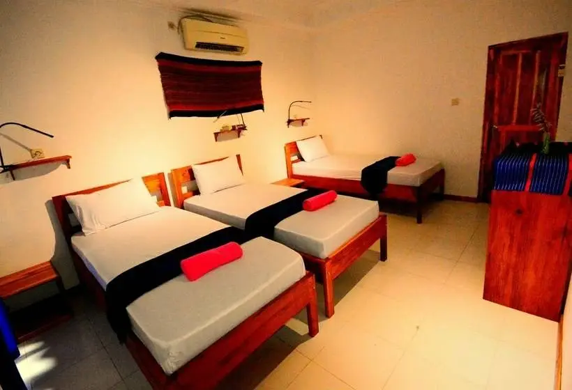 اتاق استاندارد سه نفره, World Bnb