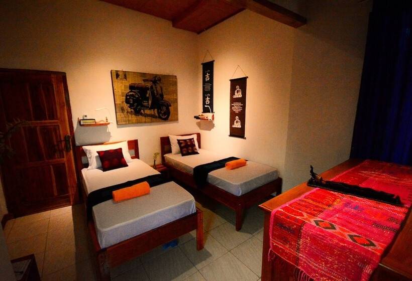 スタンダードルーム, World Bnb