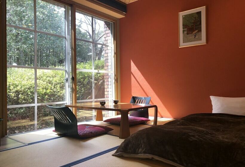 スタンダードルーム, 富士祥栄会館