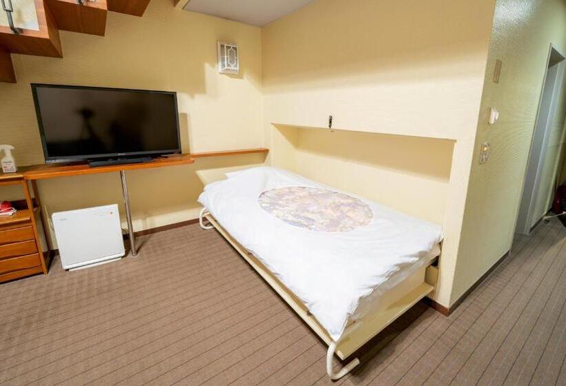 スタンダードルーム, 富士祥栄会館