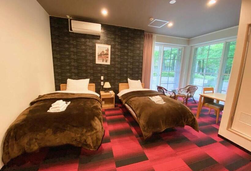 エコノミールーム, 富士祥栄会館