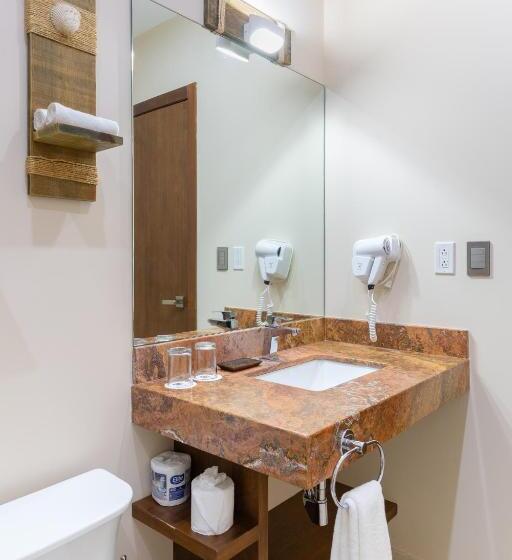 标准间, Biwa Tulum