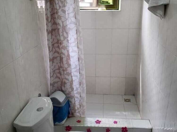 Standardzimmer, Nabegyi