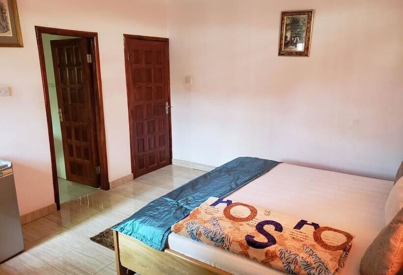 Deluxe Zimmer, Nabegyi