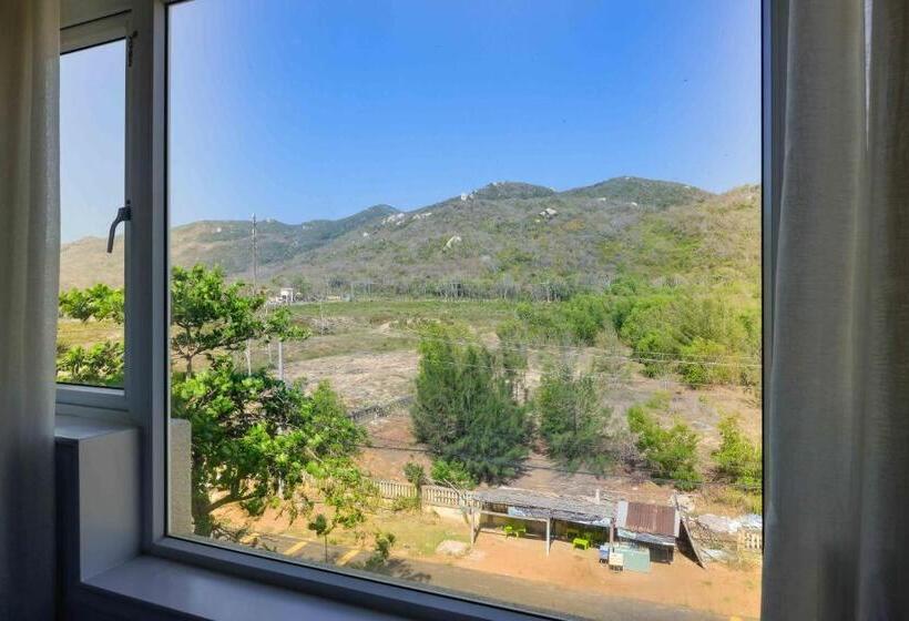 اتاق لوکس, Lan Rung Beach Resort