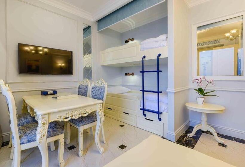 سوییت اجرایی, Lan Rung Beach Resort