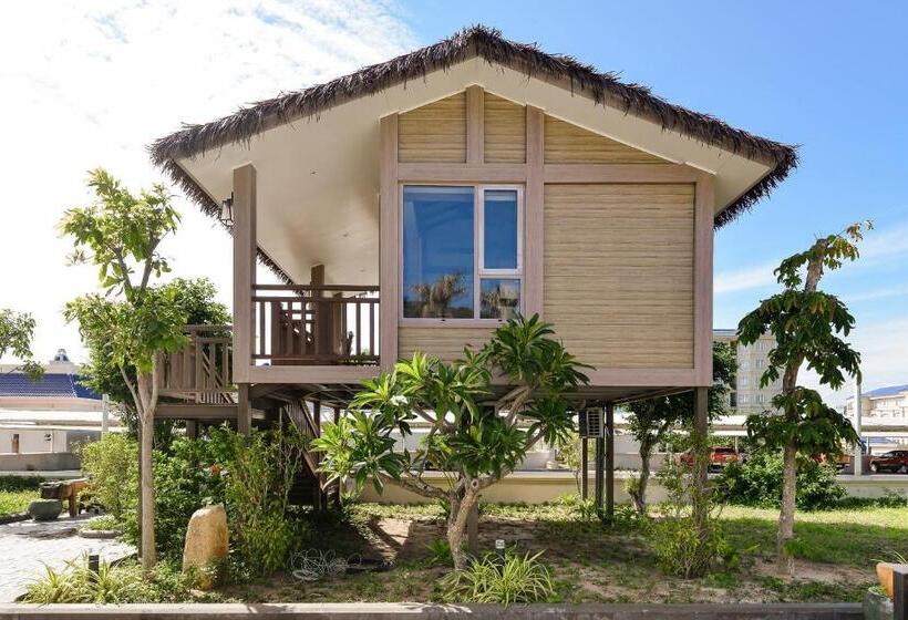 بانگلوی استاندارد, Lan Rung Beach Resort