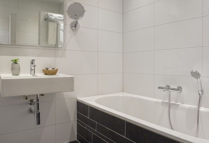 Quarto superior, Bladel