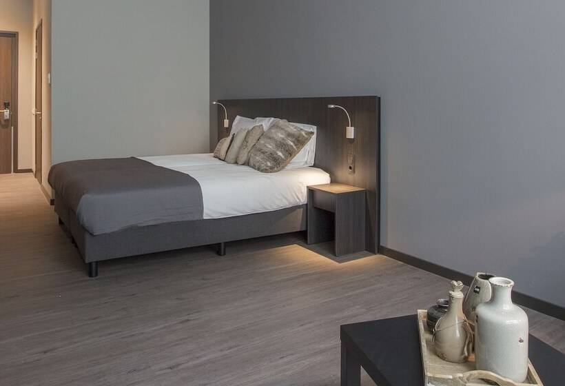 Quarto deluxe, Bladel