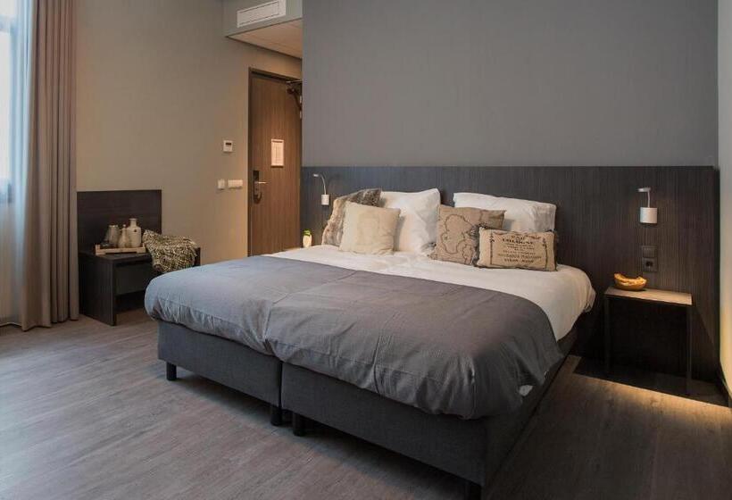 Quarto standard, Bladel