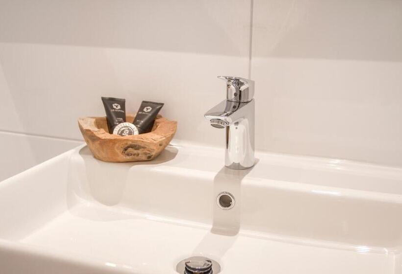 Quarto superior, Bladel