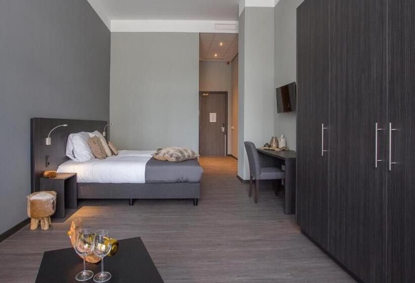 Quarto superior, Bladel