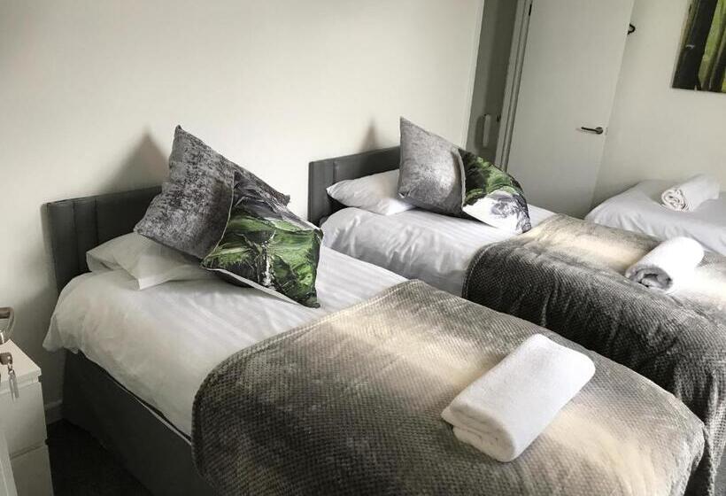 Номер Стандарт Трехместный, The Dalbury And Palmer Hotel With Free Parking