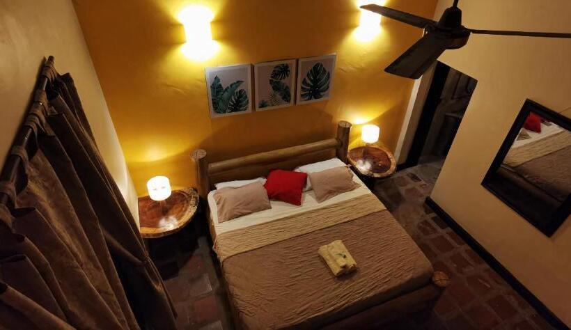 带大床的豪华间, Río Elemento