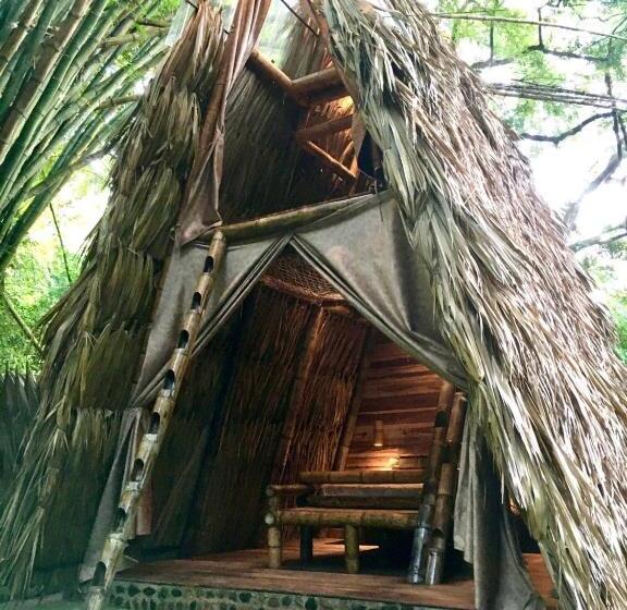 带花园景观的标准洋房, Río Elemento