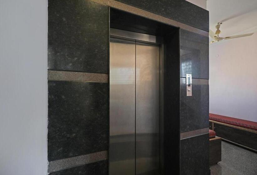 Quarto Triplo Clássico, Flagship 29293 Athithi Comforts