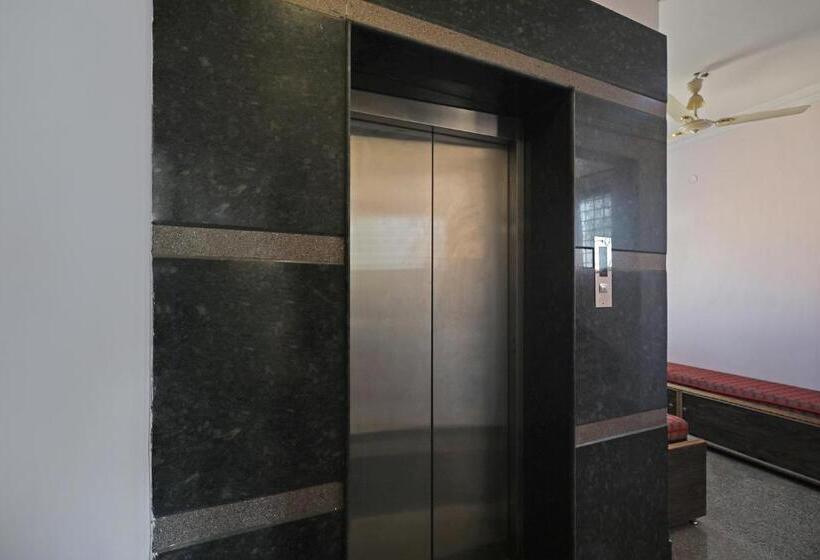 Quarto Triplo Clássico, Flagship 29293 Athithi Comforts