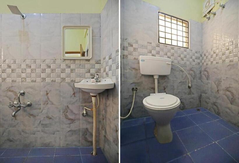 Quarto Triplo Clássico, Flagship 29293 Athithi Comforts