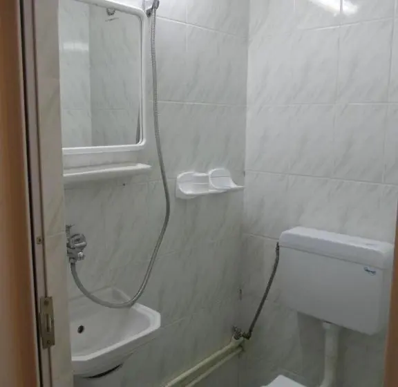 Economy Kamer, Hostel Cppi Nord