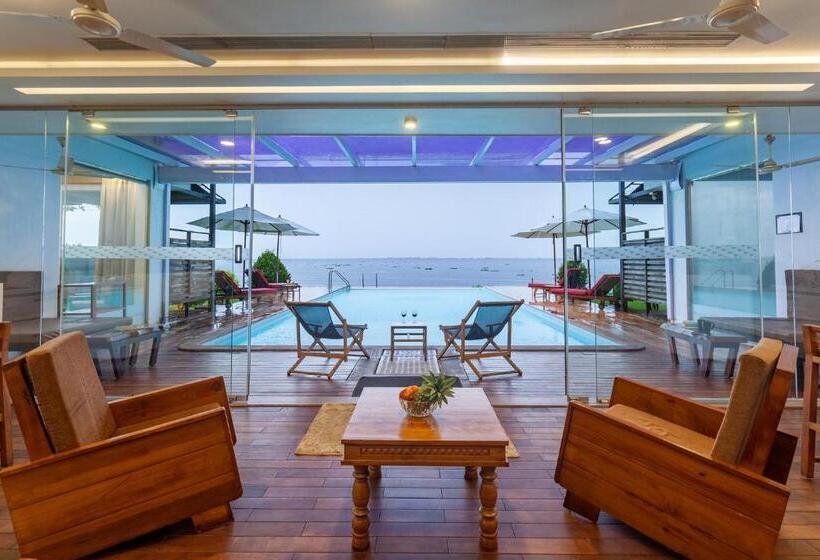 ویلای 1 خوابه, Stayvista At The Rain River Villa With Infinity Pool