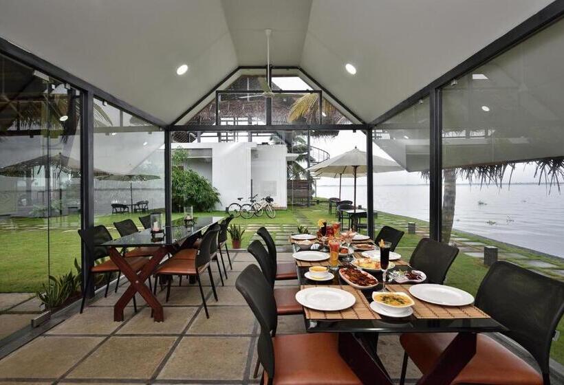 ویلای 2 خوابه, Stayvista At The Rain River Villa With Infinity Pool