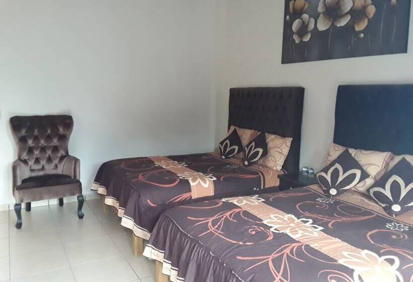 Четырехместный Номер Стандарт, & Balneario Los Angeles