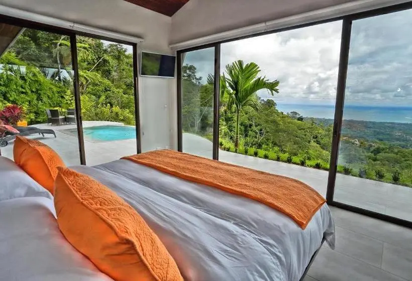 Sviitti Uima-allas, Golden Pineapple Villas Adults Only