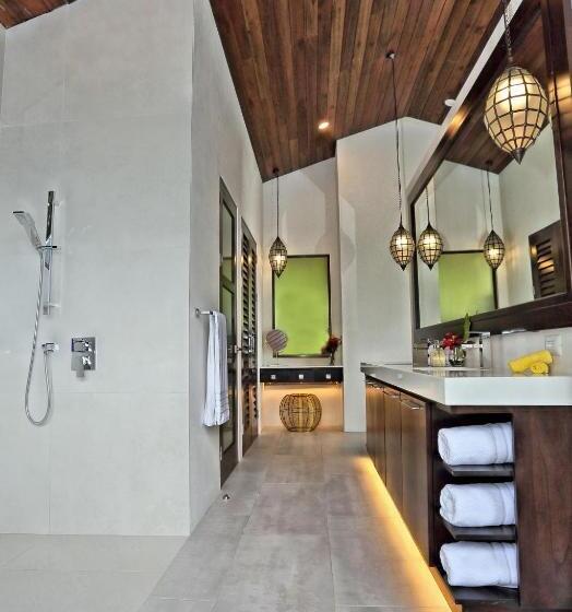 سوییت با استخر, Golden Pineapple Villas Adults Only