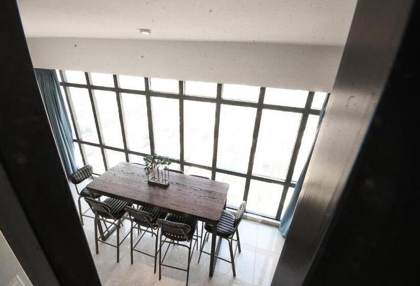 行政套房, Skyloft