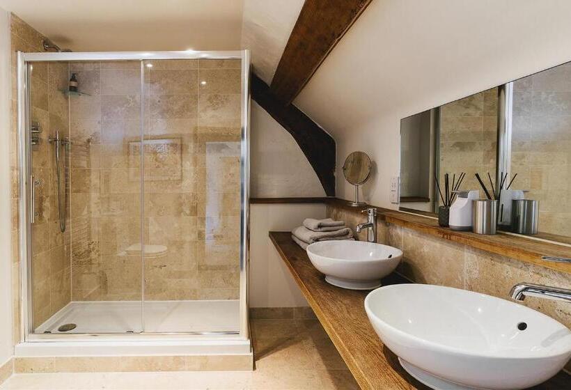 带大床的标准间, Weeke Barton