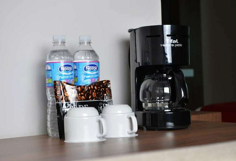 اتاق لوکس, 5 De Mayo